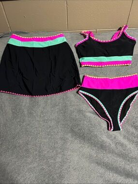 NWT Popvil Black Swim Set with Neon Pink and Aqua Trim